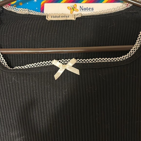 women’s coquette crop top - Picture 2 of 2